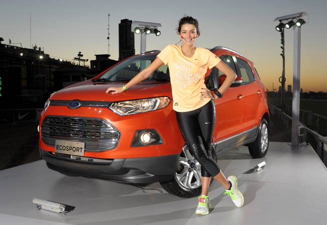 Ford - She Runs 2013 - Calu Rivero