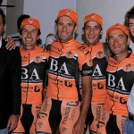 De Iz. a Der.: Daniel Scioli, Martín Ferrari, Wálter Pérez, Julián Gaday, Claudio Arone y Nicolás Scioli. Foto: (Prensa Cascos Naranjas)