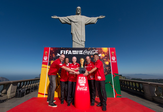 Los historicos jugadores del seleccionado de Brasil, Zagallo, Amarildo, Rivellino, Bebeto y Marcos estuvieron presentes en la presentación del Trophy Tour.