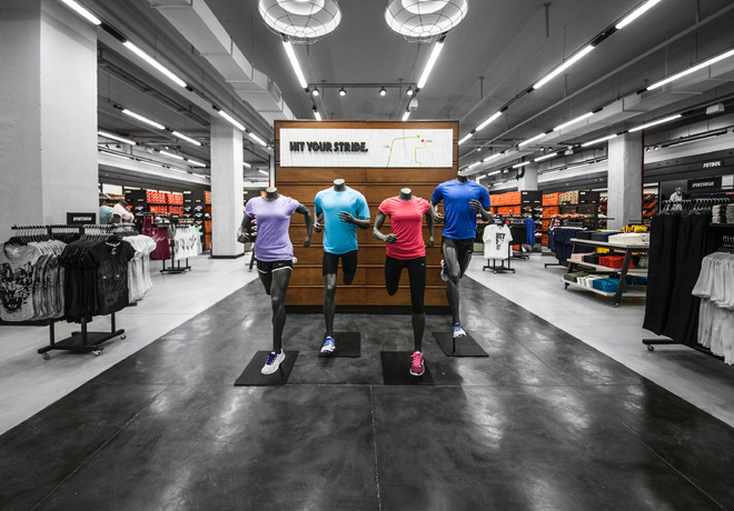 Constituir corona auxiliar Nuevo Factory Store de Nike en Barracas. | Moda y Deporte (M&D) ::: 15 Años  :::