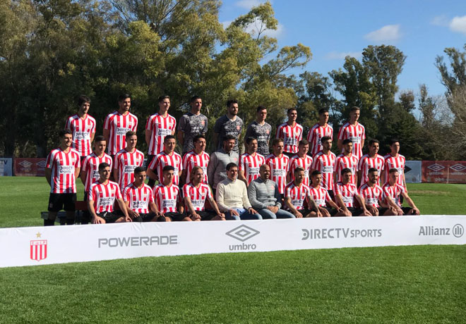 UMBRO - Estudiantes de la Plata Nuevo Kit 2018 1